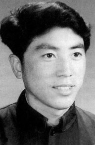 李承伟